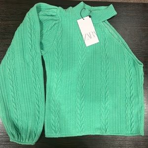 Zara sweater 💚